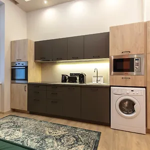 Apartment E12 Boutique, Budapest