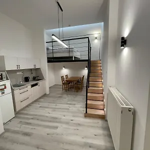 Apartament Szekely Near Deak Ferenc Square With Free Parking In Garage, Budapesta