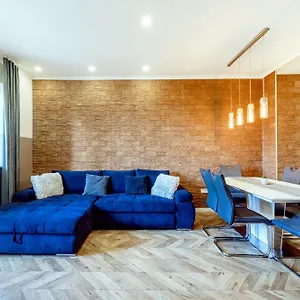 Apartment Nehru, Budapest